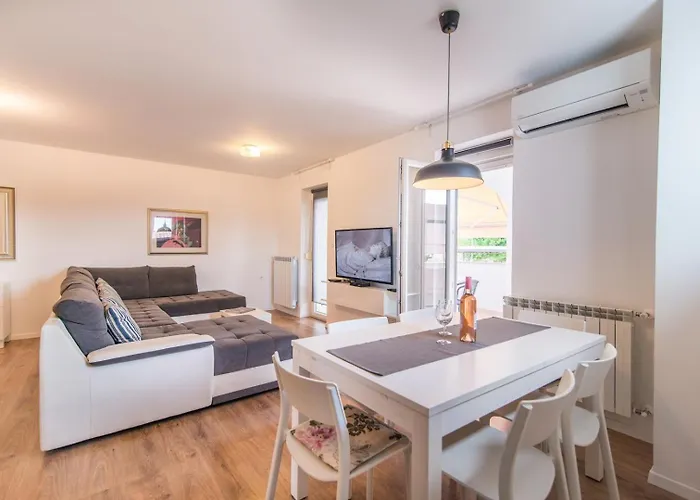 Complex Kampic 波雷奇